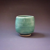 Small porcelain teabowl, 35